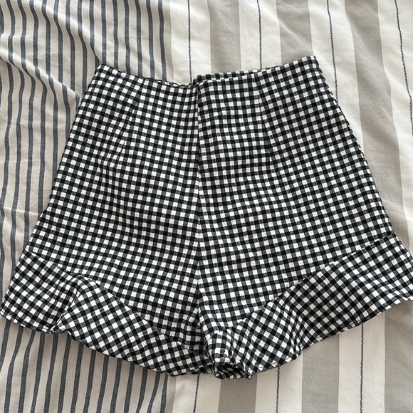 ZARA GINGHAM SHORTS - Picture 2 of 4